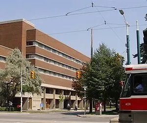university-of-toronto-wilson-hall-residence.niagara-fallshotels.com/